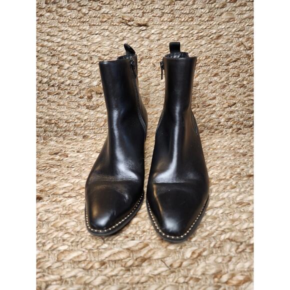 Deltan Womens Black Leather Ankle Boots Shoes 9.5 M Zip-Up Biker - Picture 3 of 11